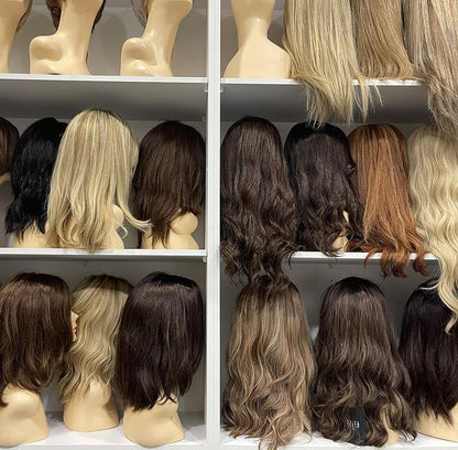 女性用ストレートナチュラルヘアトッパー、前髪付き。高品質のヘアスタイルクリップで、自分の髪に完璧に溶け込みます。 