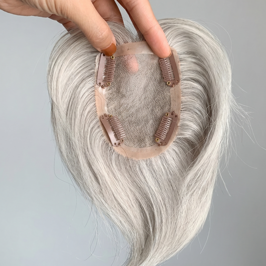 薄毛に最適な、小さめのベースでショート丈のピクシーカットのレミーヘアピース