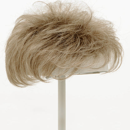 薄くなった頭頂部をこの魔法のヘアトッパーでカバー。超ナチュラル