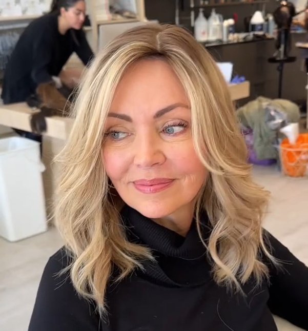 Luxury Wavy Hair Topper For Women — Transform Your Look in Seconds!