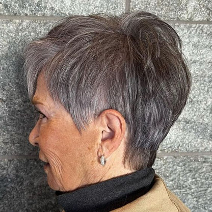 40歳以上の女性のためのファッショナブルでナチュラルなピクシーカットショートウィグレット